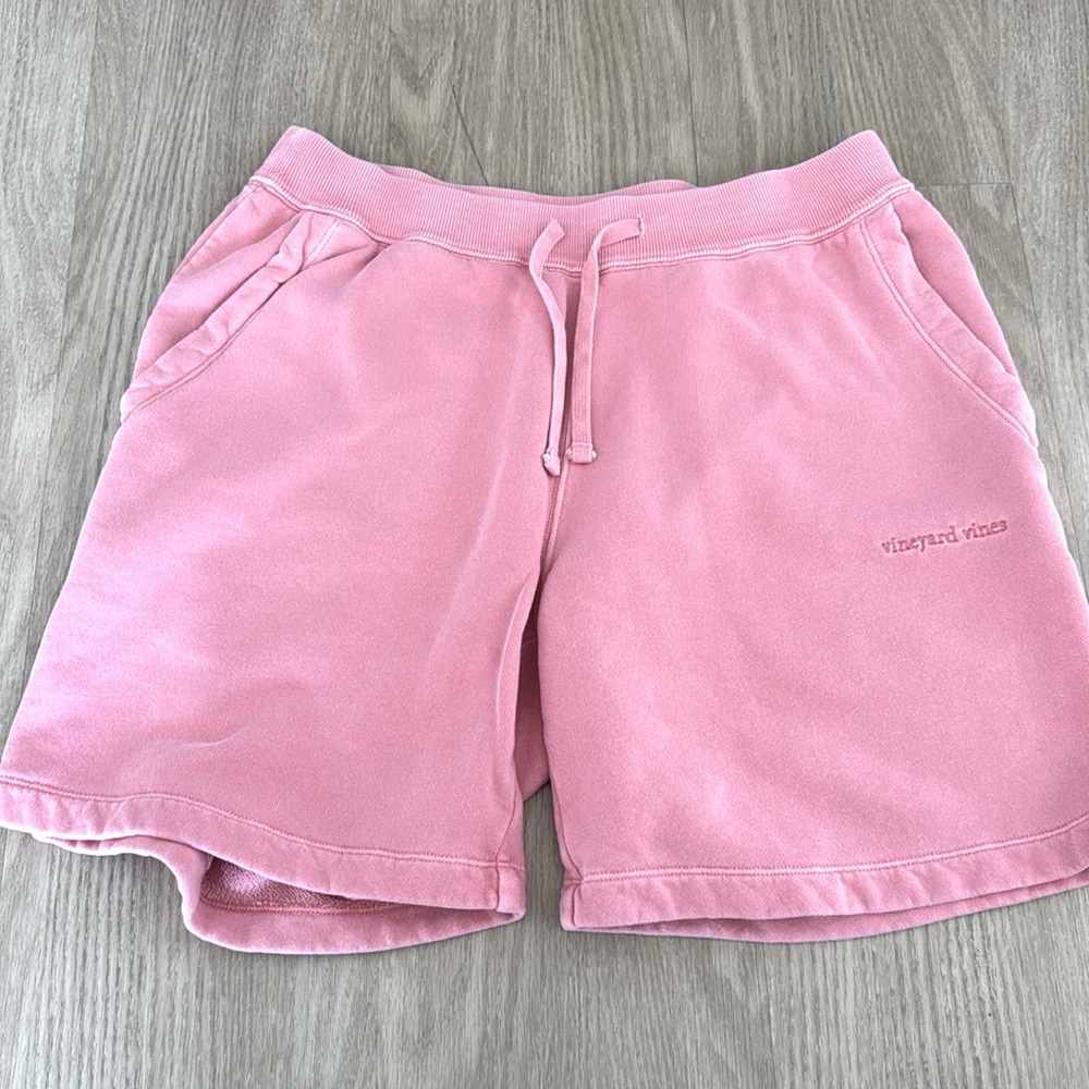 Vineyard vines sweat shorts